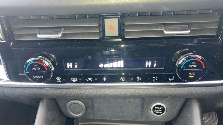 Nissan Qashqai 1.3 DiG-T MH N-Connecta 5dr Petrol Hatchback